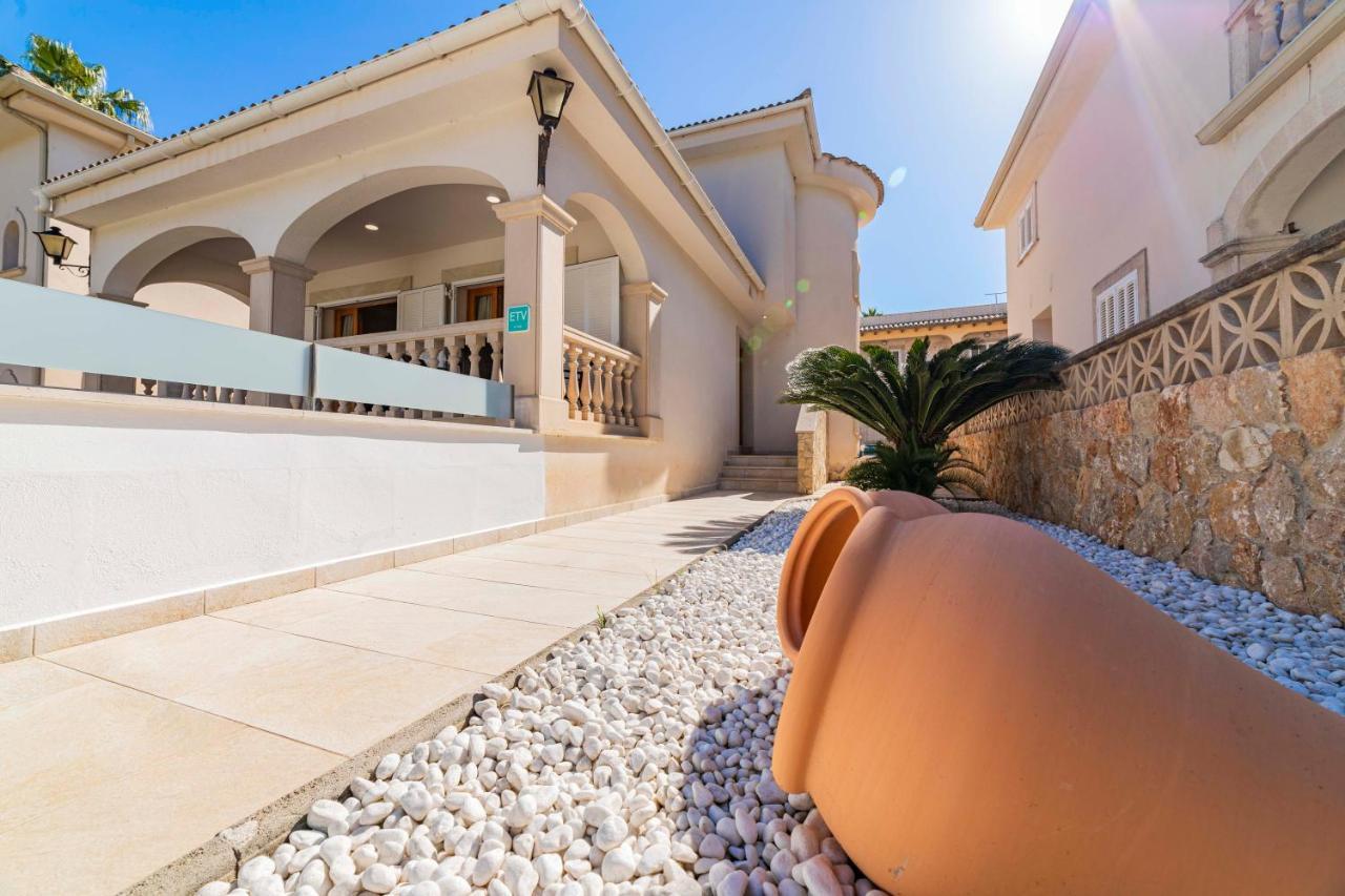 Benestar Pool And Beach In Platja De Muro Villa Exterior photo