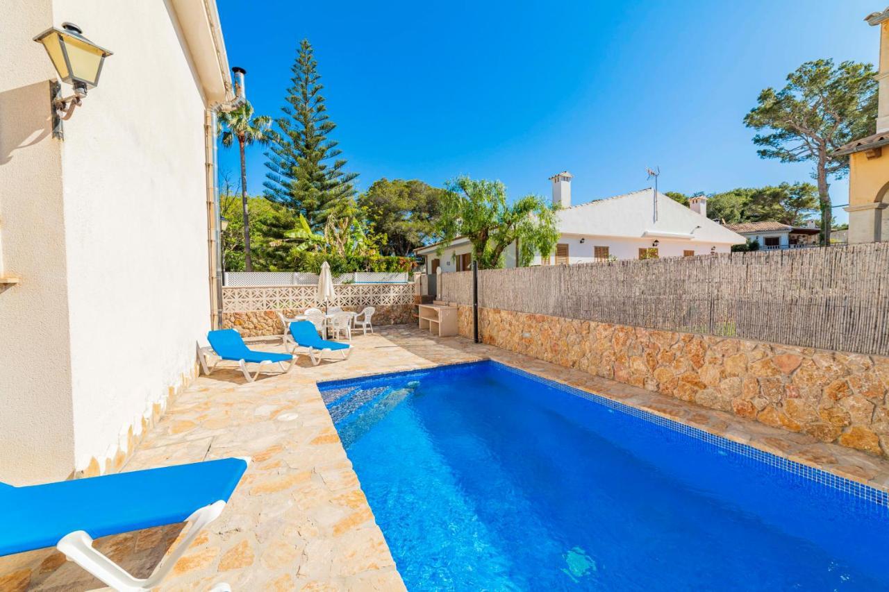 Benestar Pool And Beach In Platja De Muro Villa Exterior photo